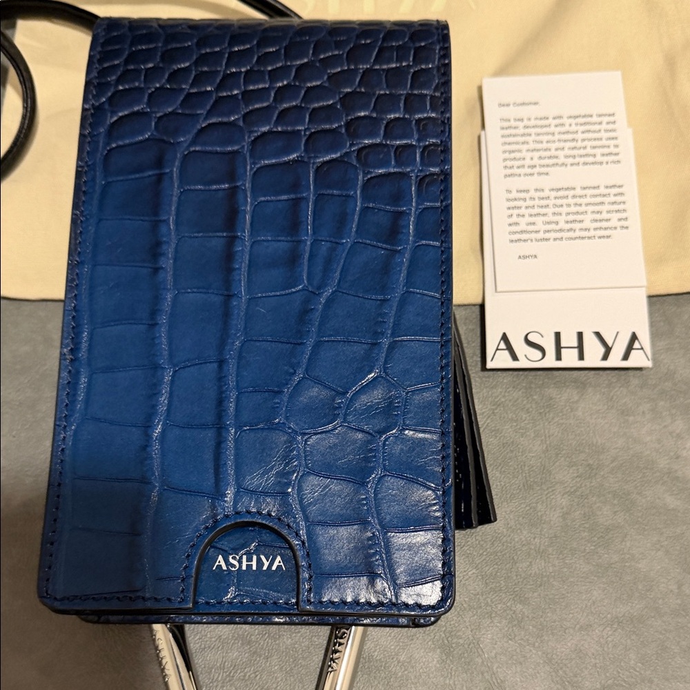 Blue Croc-Embossed Unisex Bolo Bag - Picture 13 of 14
